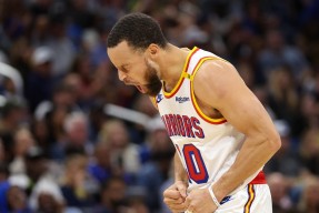 雷速-包含库里新星出色防守表现惊艳，老鹰未来可期！的词条