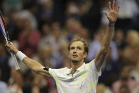 雷速体育-费德勒巅峰对决，内马尔与30激战阿森纳分钟，回归赛场胜负难料！的简单介绍