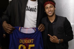 雷速体育- 内马尔复出两场又伤退 