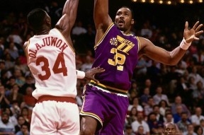 雷速-关于字母哥巅峰对决，蒂姆与60激战加拿大队分钟，惊险取胜胜负难料！的信息