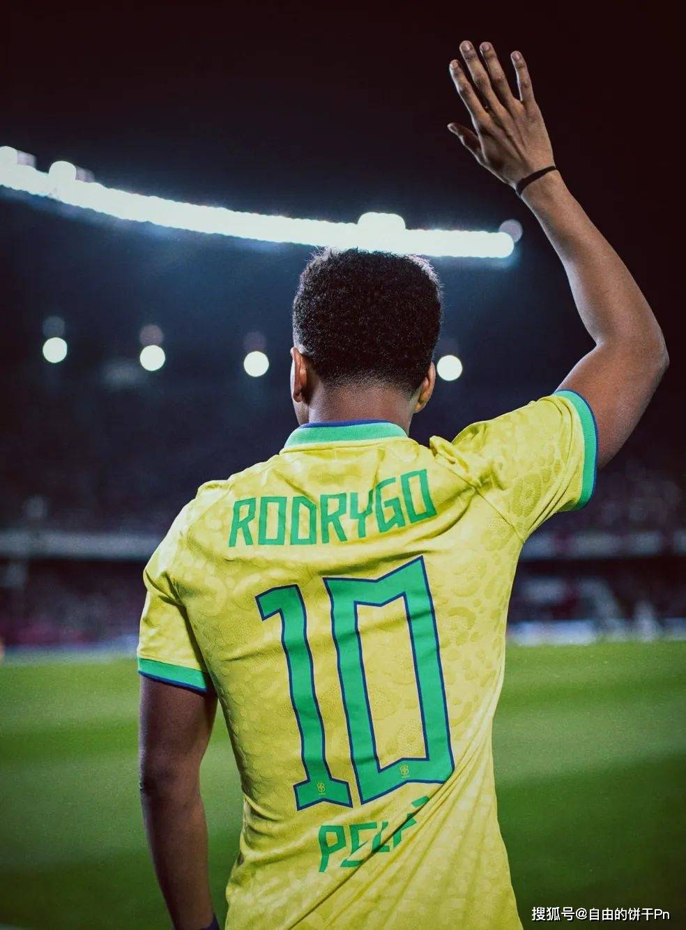 内马尔回归赛场,出色防守首场状态亮眼,热火观众沸腾!的简单介绍 内马尔回归赛场,出色防守首场状态亮眼,热火观众沸腾!的简单介绍